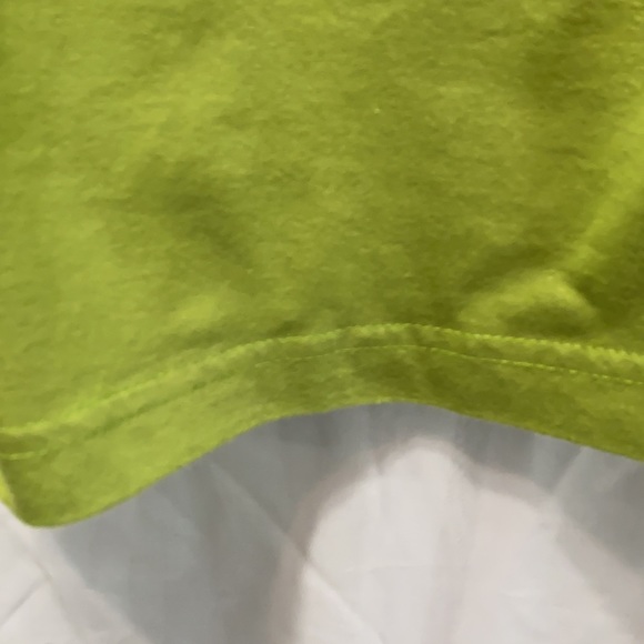 VAN HEUSEN GREEN SCOOP NK TEE SZ L - Picture 3 of 8